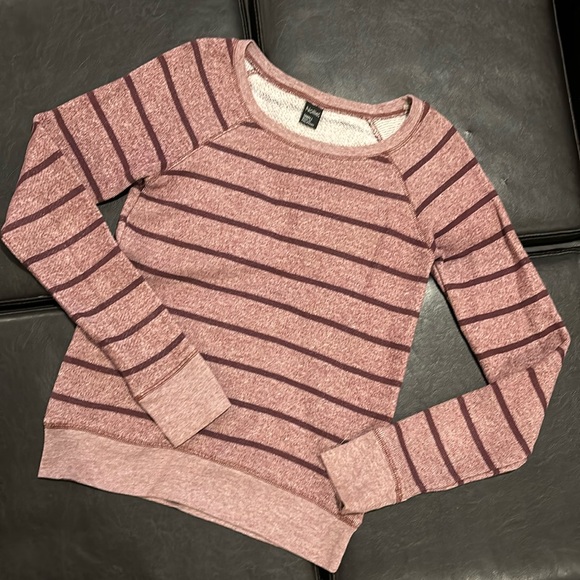 Maroon red soft striped sweater - Picture 1 of 2